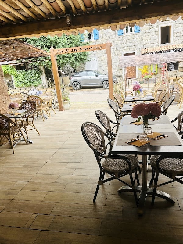 Restaurant Pizzeria Le Randonneur à Zonza, France