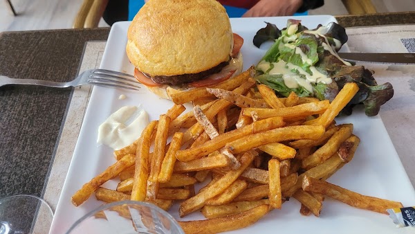 Restaurant Pizzeria Le Randonneur à Zonza, France