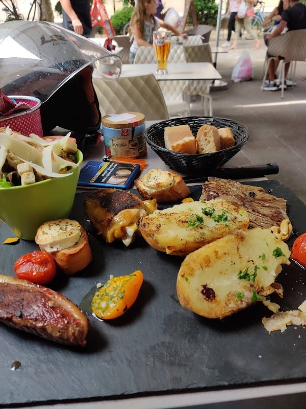 Restaurant Resto Halles à Lunel, France