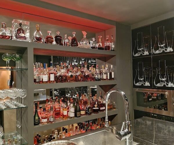 Restaurant Ribaudière (La) à Bourg-Charente, France