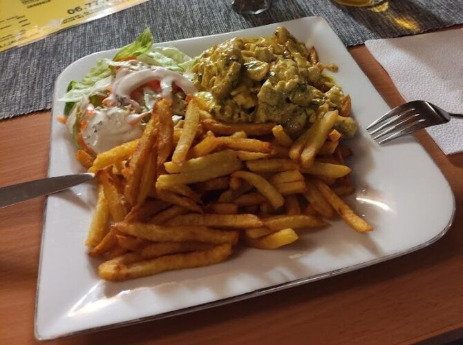 Restaurant Snack Chez Mariana à Longeville-lès-Saint-Avold, France