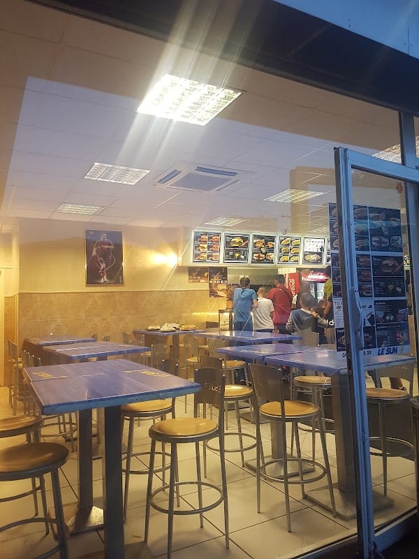 Restaurant Snack Le Sun 7 à Saint-Priest, France