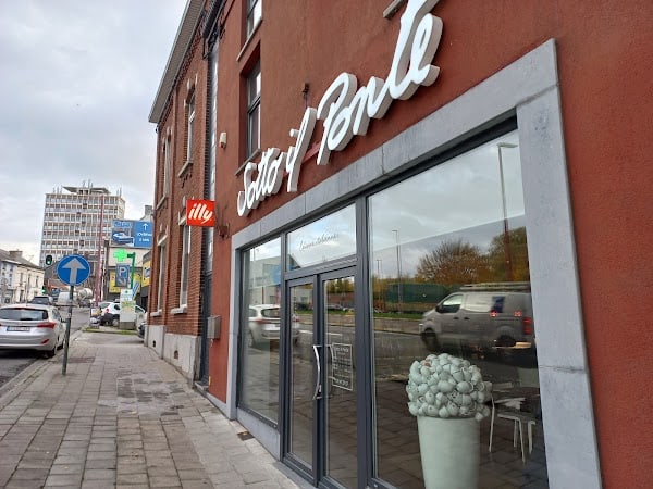 Restaurant Sotto il Ponte à Charleroi, Belgique