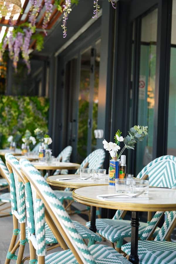 Restaurant Tartine à Saint-Laurent-du-Var, France