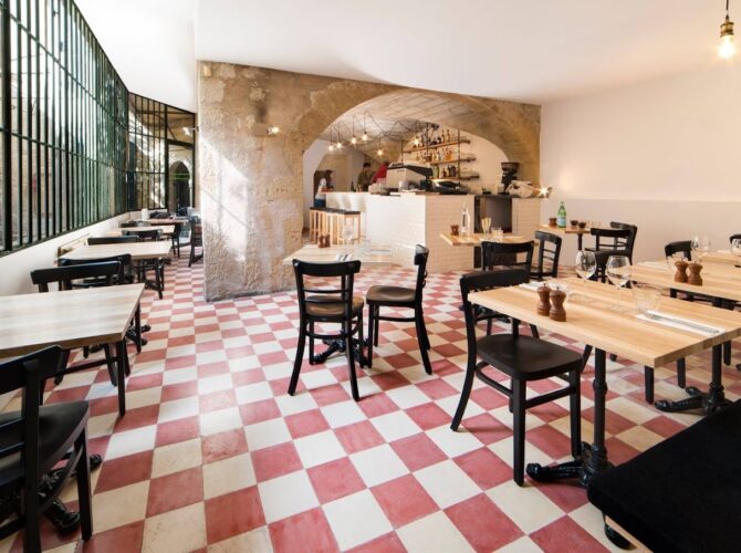 Restaurant TEN à Uzès, France