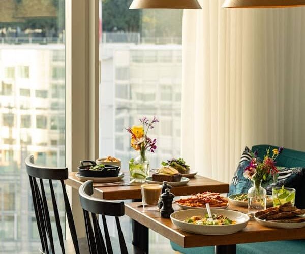 The Living Kitchen: Rooftop Restaurant and Bar by Zoku Paris à Paris, France