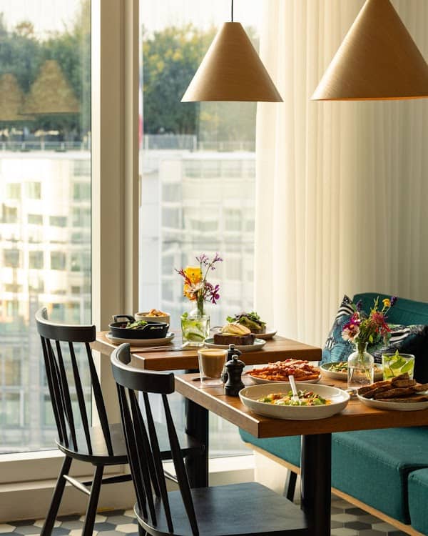 The Living Kitchen: Rooftop Restaurant and Bar by Zoku Paris à Paris, France