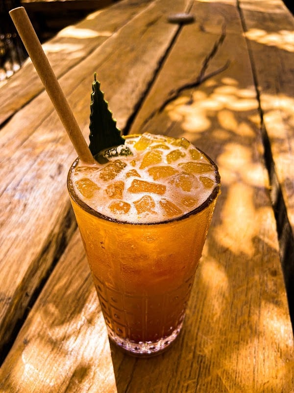 Restaurant The three pools à Porto-Vecchio, France