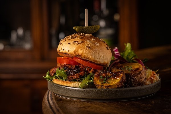 Restaurant TOMA Bar à Vin & Food à Beaune, France