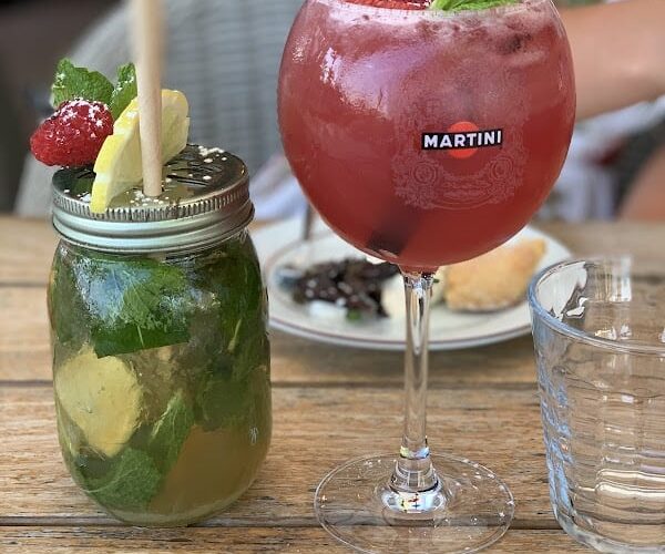 Tortola restaurant à Saint-Laurent-du-Var, France