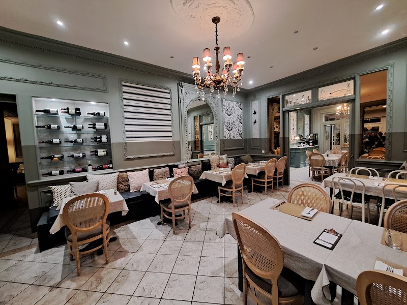 Restaurant Un Air de Famille à Cambrai, France