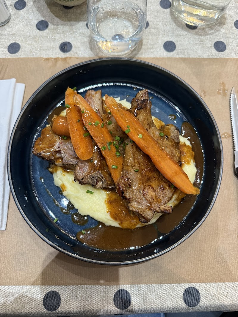 Restaurant Un Air de Famille à Cambrai, France