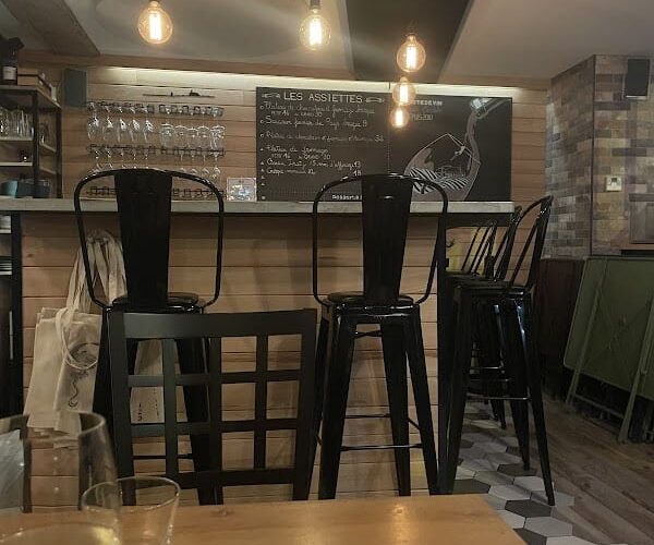 Restaurant Une Note De Vin à Nevers, France