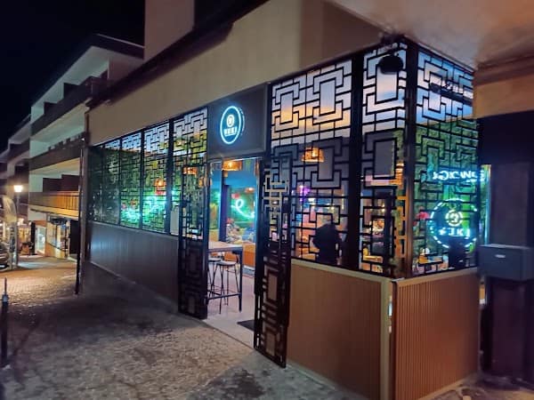 Yuki Lounge Bar & Restaurant à Crans-Montana, Suisse