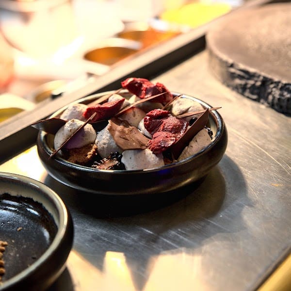 Yuki Lounge Bar & Restaurant à Crans-Montana, Suisse