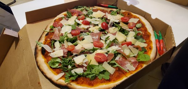 Restaurant 1001 pizzas à Trets, France