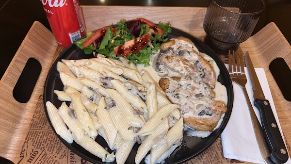 Restaurant 475 Avenue à Mérignac, France