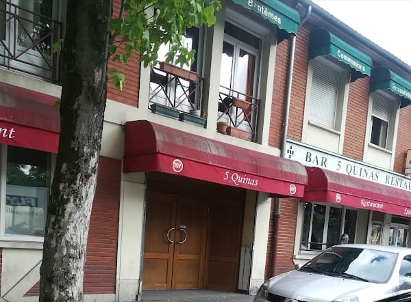 Restaurant 5 Quinas à Saint-Denis, France