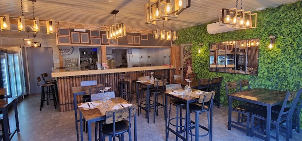 Restaurant A côté à Lacanau, France