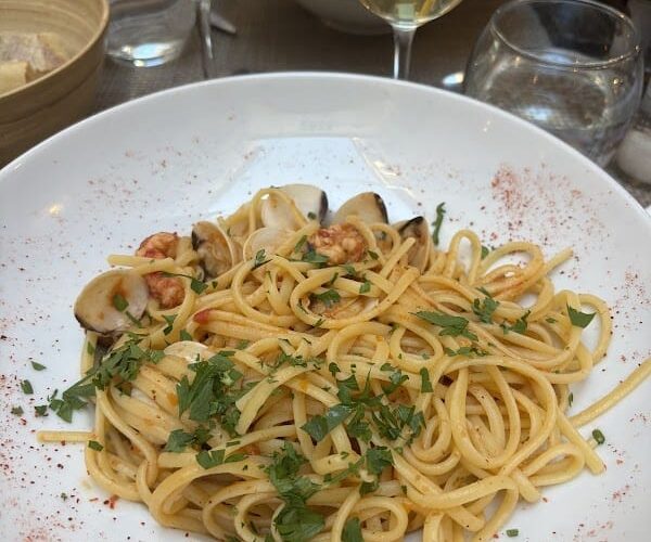 Restaurant À L’Amitié à Saint-Tropez, France