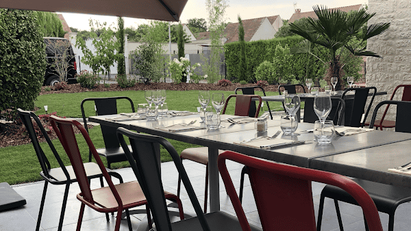 Restaurant A l’Auberge du Bac à Lacroix-Saint-Ouen, France