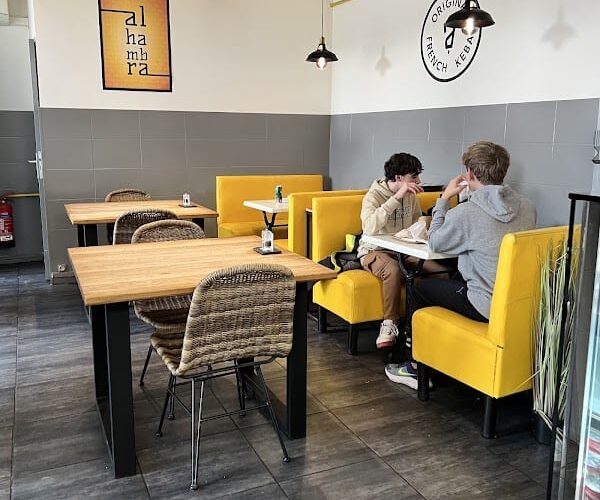 Restaurant AlhambraOFK à Eyguières, France