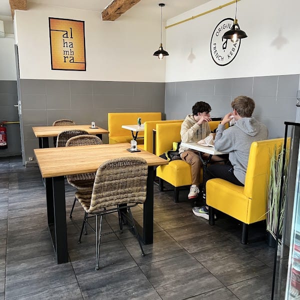 Restaurant AlhambraOFK à Eyguières, France