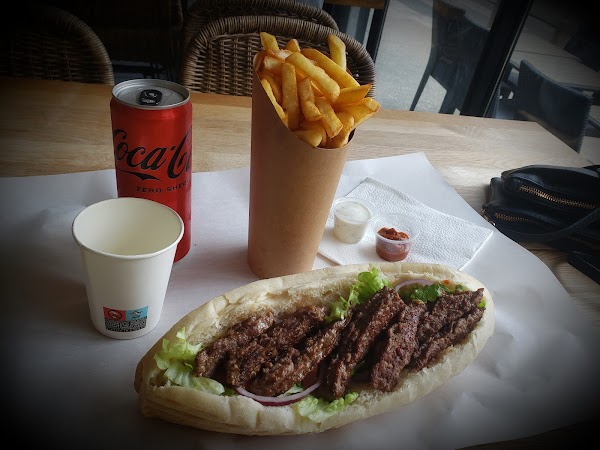 Restaurant AlhambraOFK à Eyguières, France