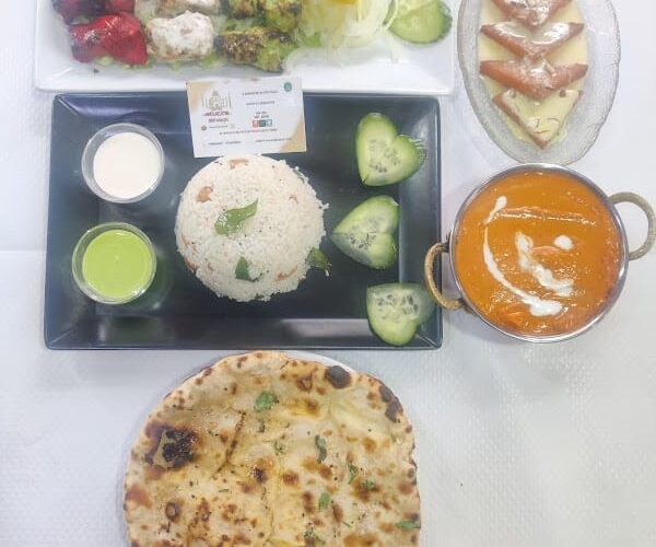 Restaurant Amoureux de briyanaan à Melun, France