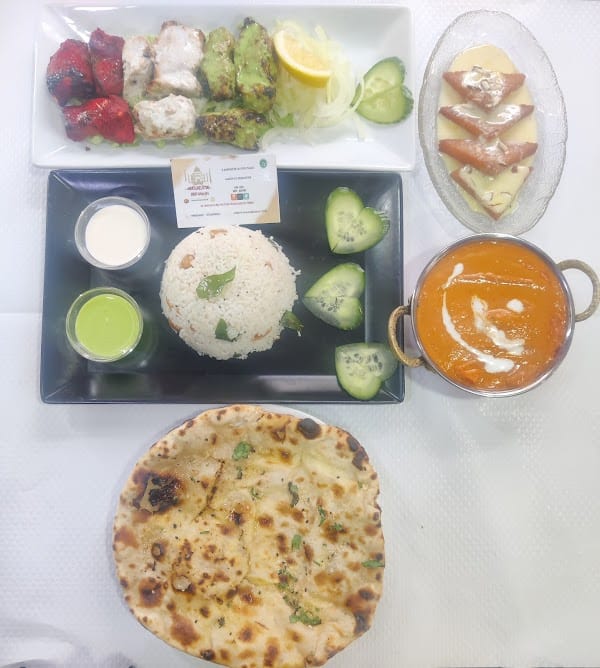 Restaurant Amoureux de briyanaan à Melun, France