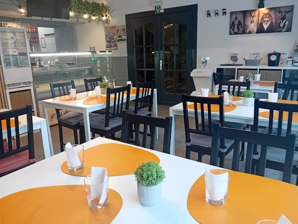 Restaurant ASBL EKI – Horeca Inclusif – Snack, sandwicherie, petite restauration, distributeur 24/24 à Martelange, Belgique
