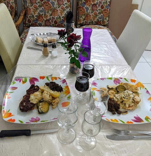 Restaurant Au Bon Petit Bailly à Bailly-Romainvilliers, France