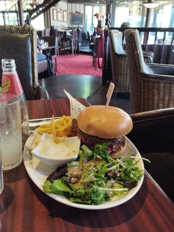 Restaurant Au Bureau – Pub et Brasserie à Vesoul, France