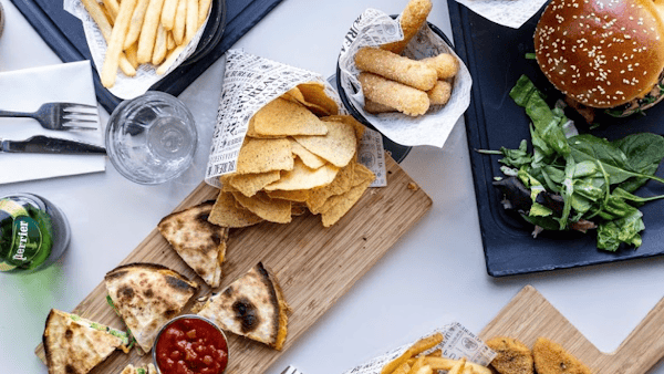 Restaurant Au Bureau – Pub et Brasserie à Chambourcy, France