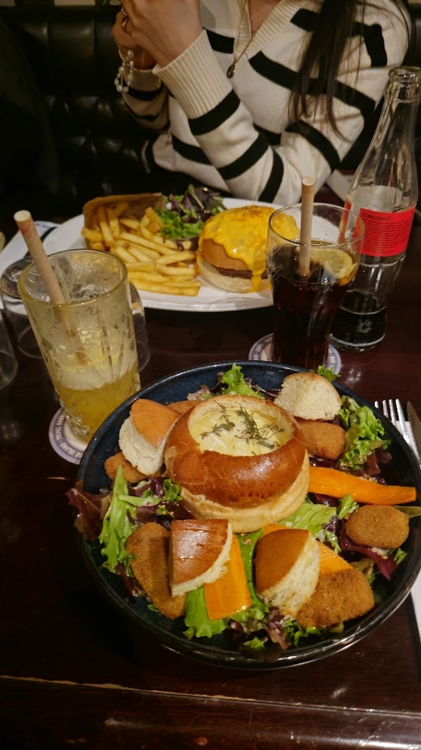 Restaurant Au Bureau – Pub et Brasserie à Noisy-le-Grand, France