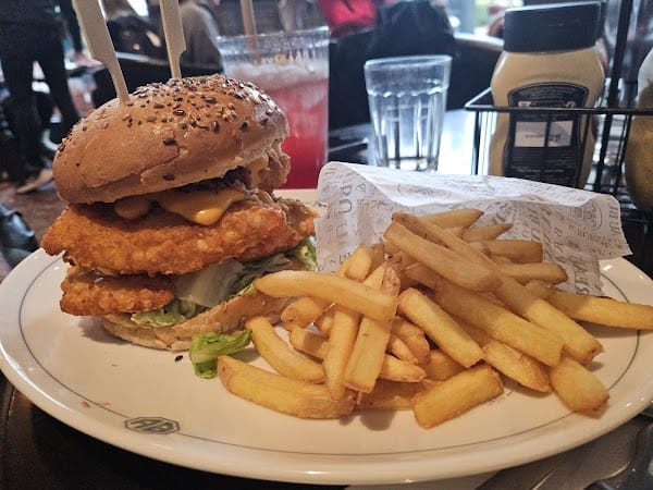 Restaurant Au Bureau – Pub et Brasserie à Le Raincy, France