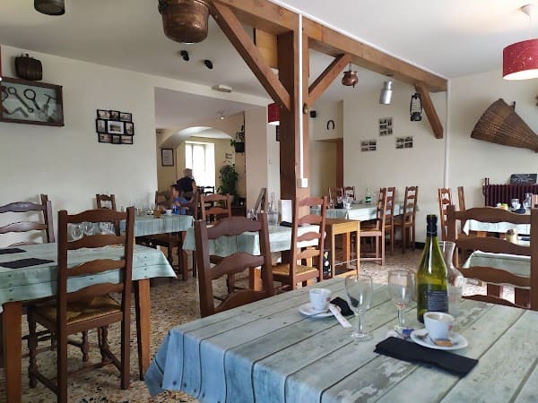 Restaurant Au Chaudron Gourmand à Volvic, France