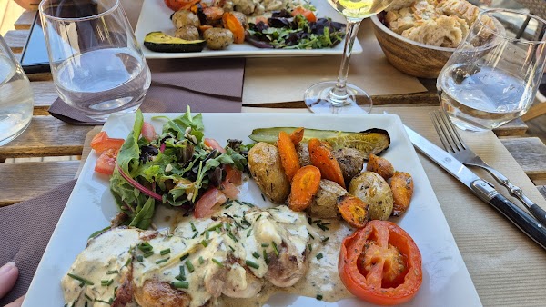 Restaurant Au jardin Comme à La Maison à Tours, France