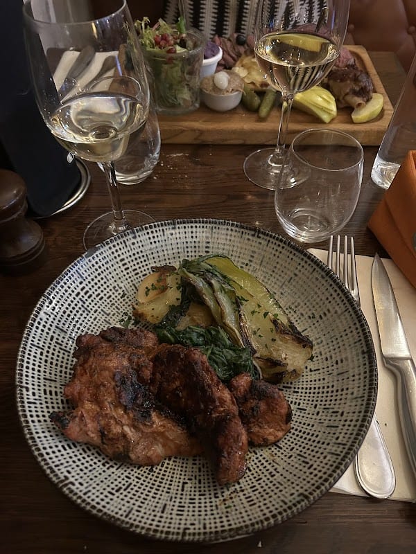 Au Lapin Qui Fume – Restaurant Traditionnel Français Tours à Tours, France