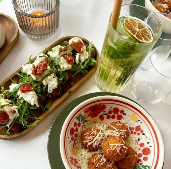 Restaurant Au Père Tranquille à Bernières-sur-Mer, France