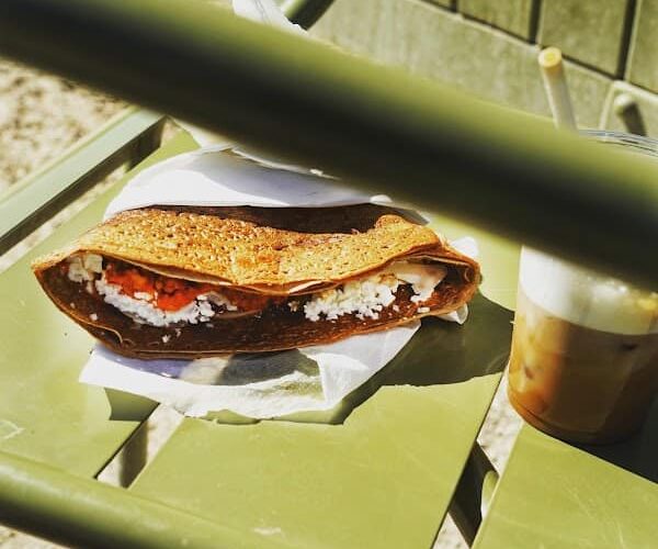 Restaurant Au P’tit Grec à Paris, France