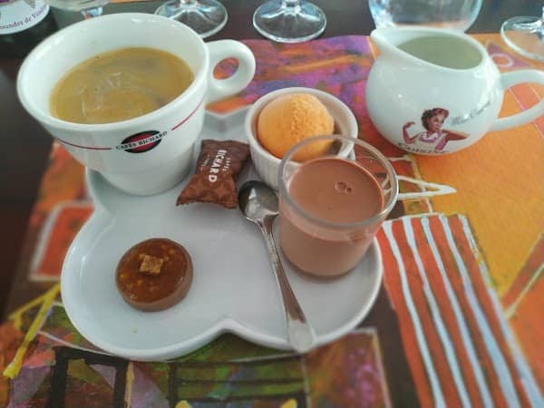 Restaurant Au Rond De Serviette à Vendôme, France