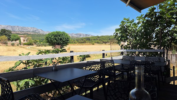 Restaurant Auberge des bannettes à Rousset, France