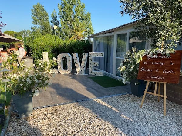 Restaurant Auberge Des Pins à Tourrettes, France