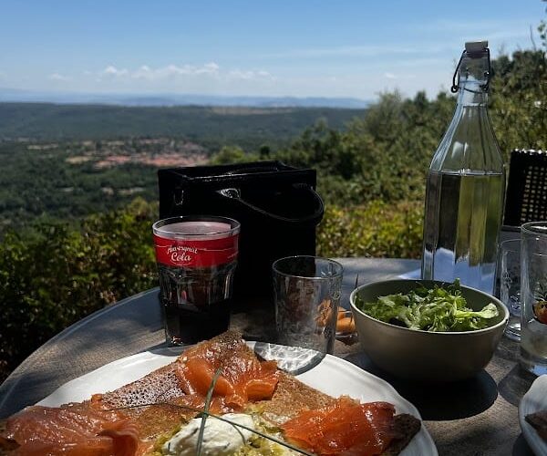 Restaurant Auberge La Chaumière à Volvic, France