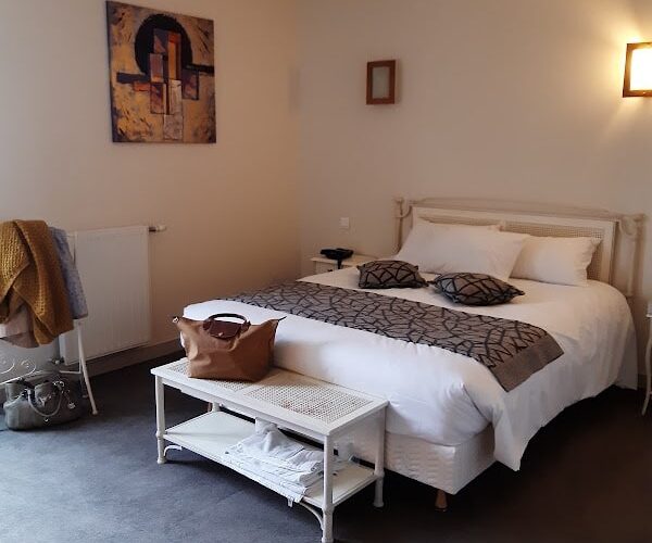 Restaurant Auberge Le Prieuré des Gourmands à Vallons-de-l'Erdre, France