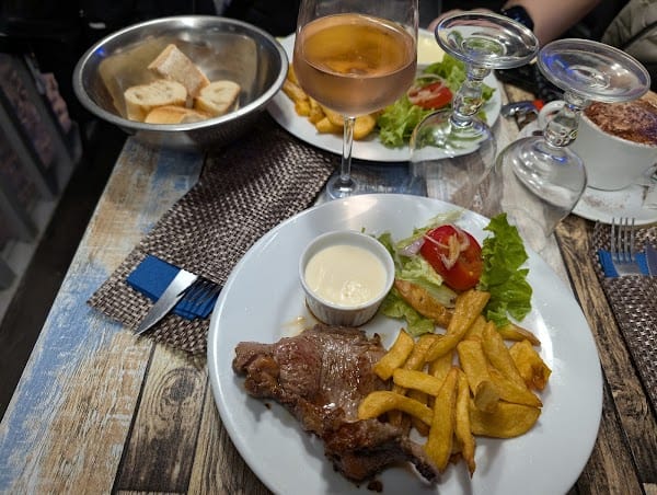 Restaurant Aux Delices de Katty à Versailles, France