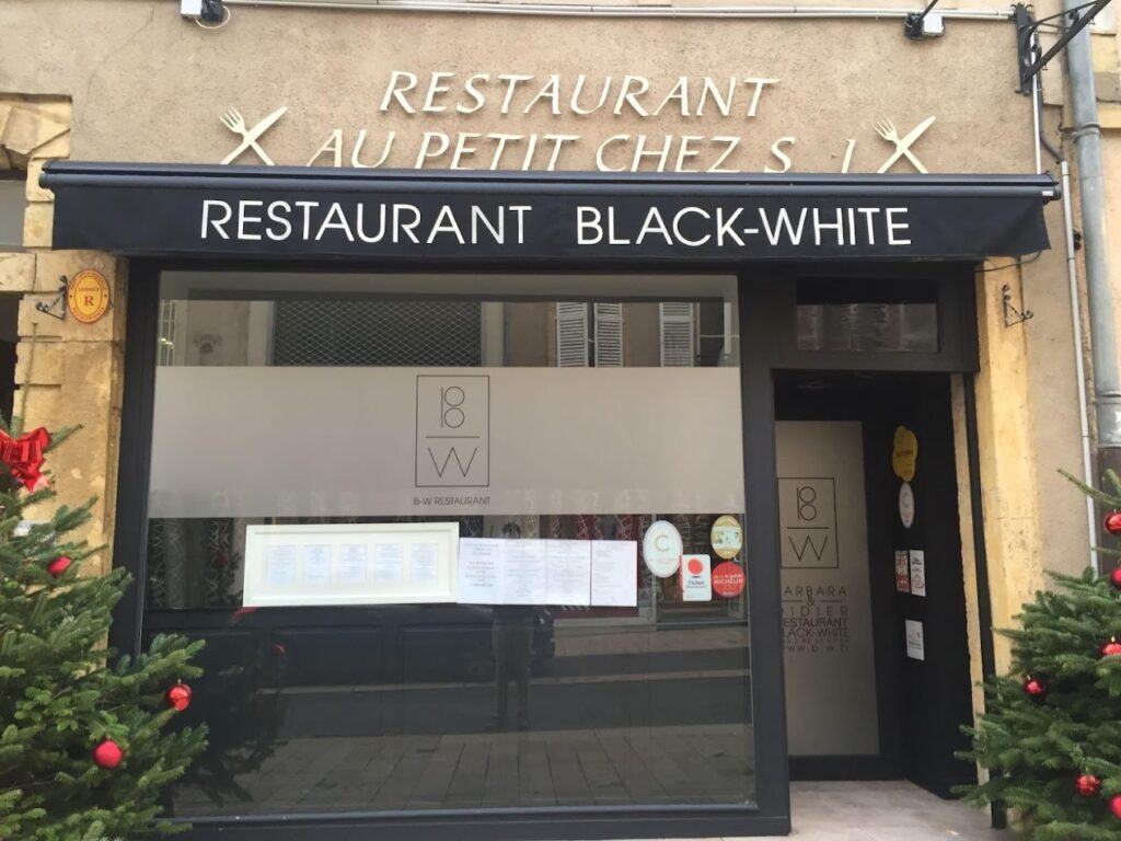 B-W Au Petit Chez Soi