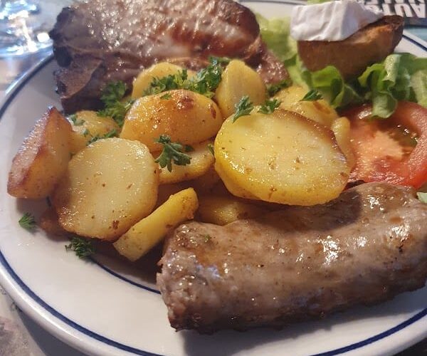 Restaurant Bar Brasserie La Cheminée à Évreux, France