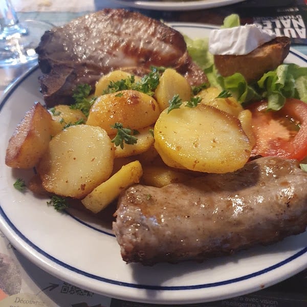 Restaurant Bar Brasserie La Cheminée à Évreux, France